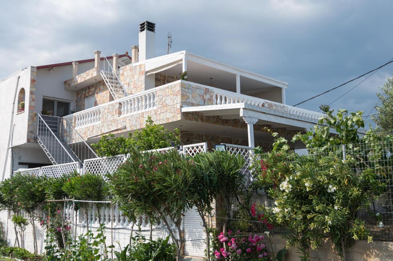 Avra Residence Nafplio Неа Киос Екстериор снимка
